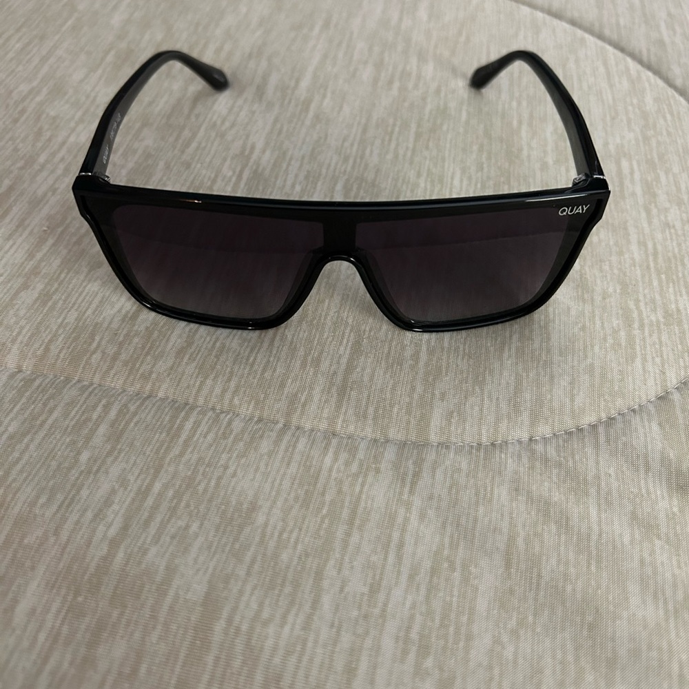 Quay Australia Black Sunglasses